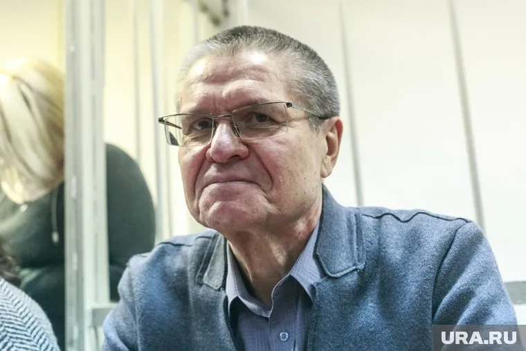 У бывшего министра стало больше свободного времени, которое он тратит на чтение книг