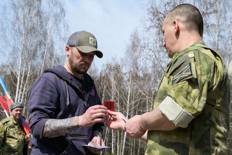 Добровольцы Донбасса в парке Маяковского. Екатеринбург