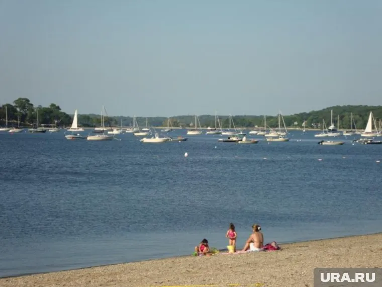 Власти города Ойстер Бэй прекратили халяву для российских дипломатов