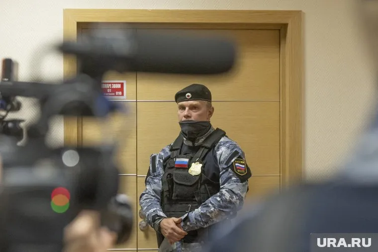 В суде Елену Найданову не дождались ни журналисты, ни приставы, ни судья