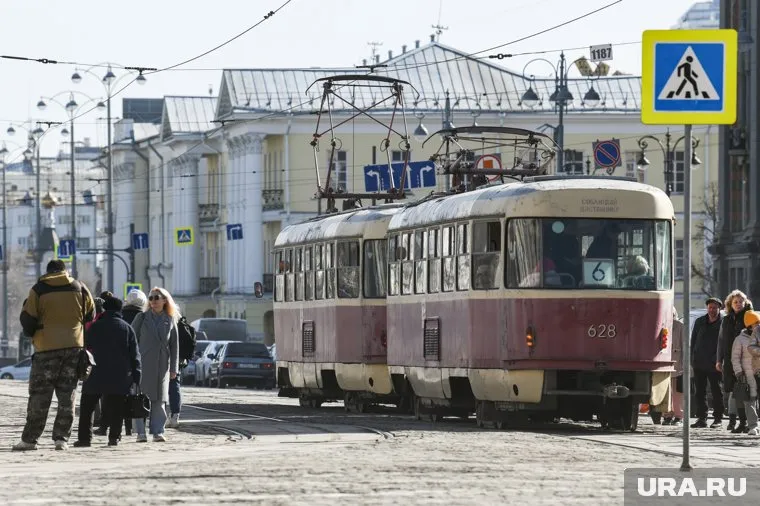 Трамвай загорелся у остановки «Рижский переулок»