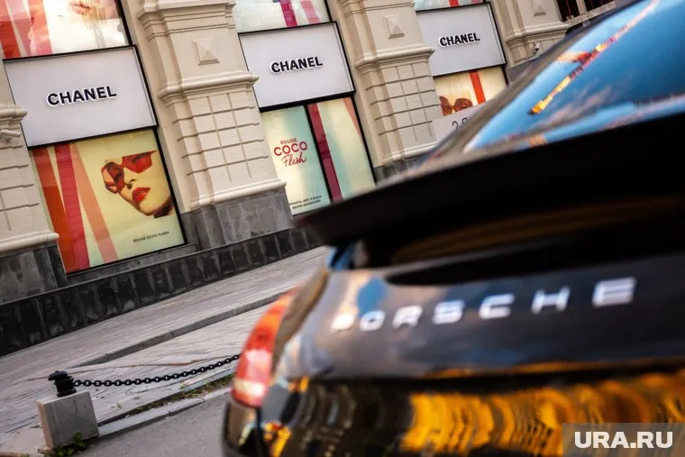 Топ-менеджера мирового парфюмерного бренда ограбили в Москве