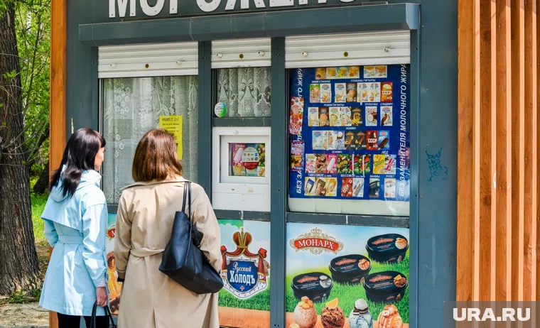 Депутат предложил составить список УК, размещающие ларьки у домов