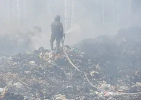 Свидетели рассказали о пожаре на свердловской свалке