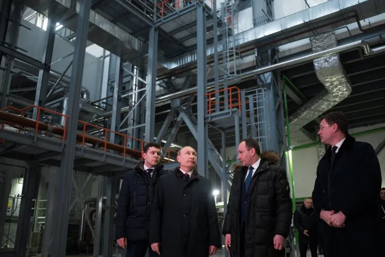 Визит Президента Российской Федерации Владимира Путина на ТЭС Маяковская. Город Гусев, Калининградская область, новак александр, путин владимир, алиханов антон, ковальчук борис