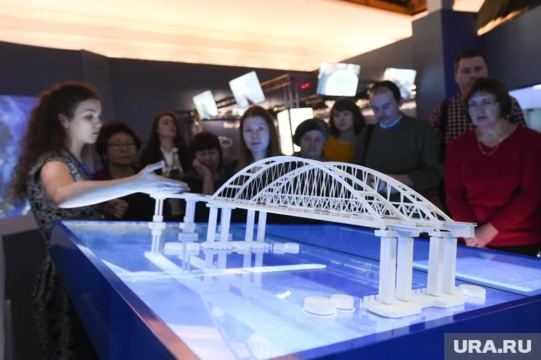 Строительство Крымского моста гораздо дешевле проекта перехода на Сахалин