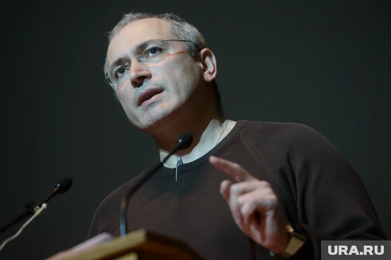 Росфинмониторинг внес Ходорковского* в список террористов и экстремистов