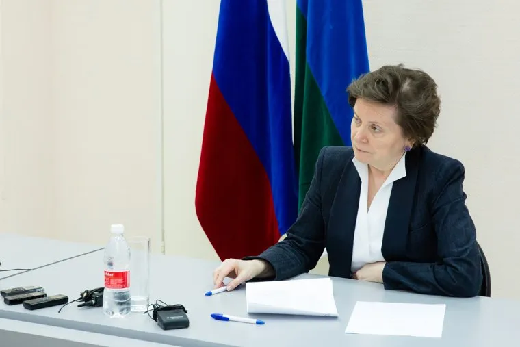 Рабочая встреча губернатора ХМАО Натальи Комаровой со спортсменами города. Сургут, комарова наталья