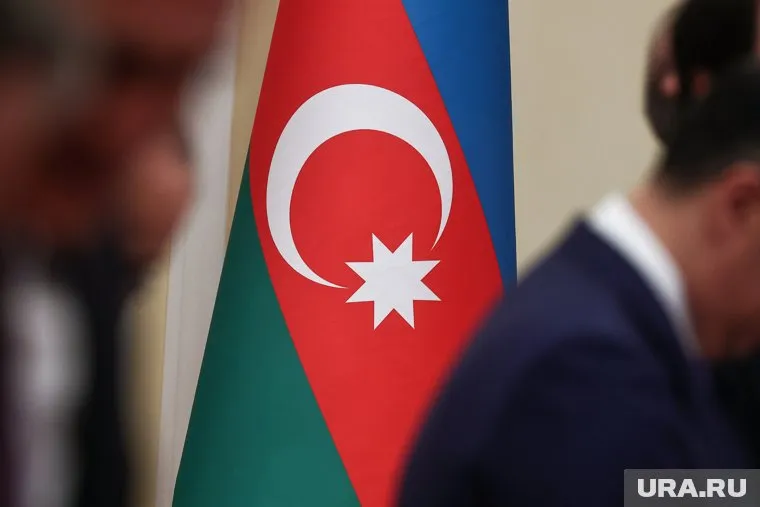 Статусный член азербайджанской диаспоры подозревается в передаче взятки