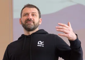 Челябинский миллиардер Рыбаков и его дочь снялись в шоу «Сокровища императора» на ТНТ