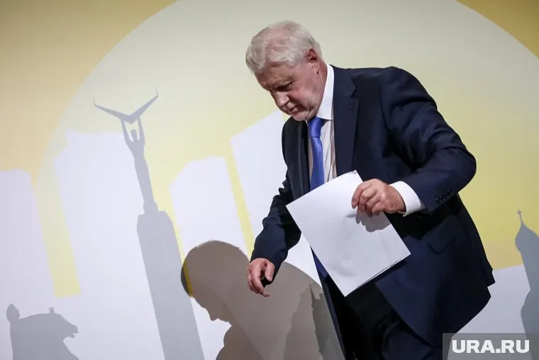 Россиянам нужно также давать отсрочку, считает Миронов