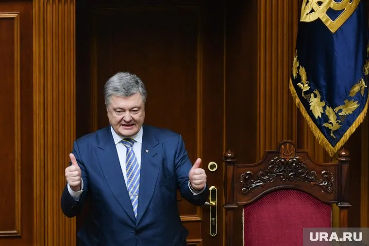 По словам Петра Порошенко, Владимиру Путину стоит признать самостоятельность властей Украины