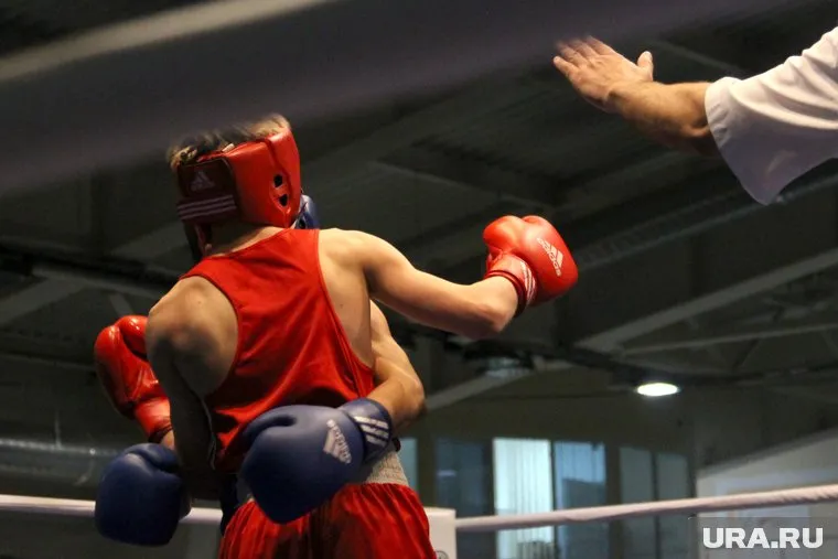 Костя Цзю открыл школу бокса в Серове