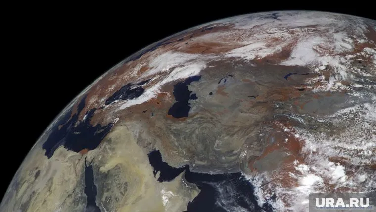 12 апреля Юрий Гагарин впервые полетел в космос