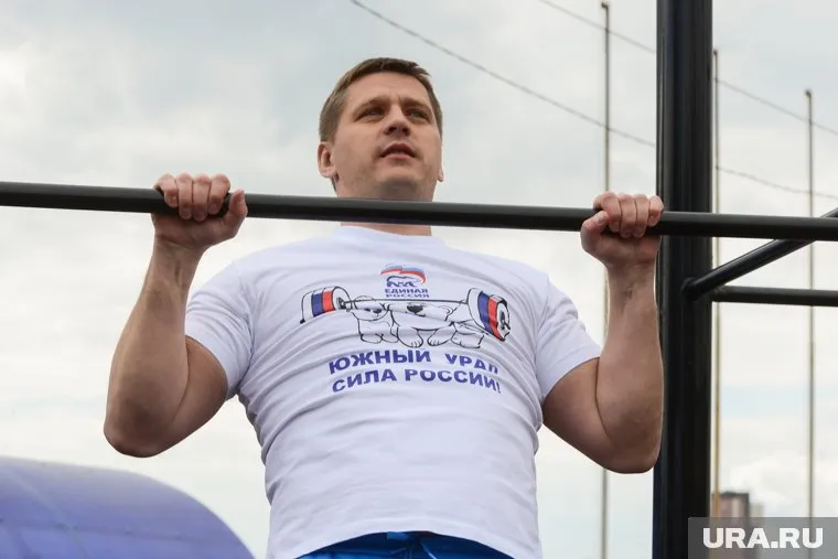 Депутат Денис Лапотышкин ездил в ДНР и заявлял, что готов встать на защиту Родины