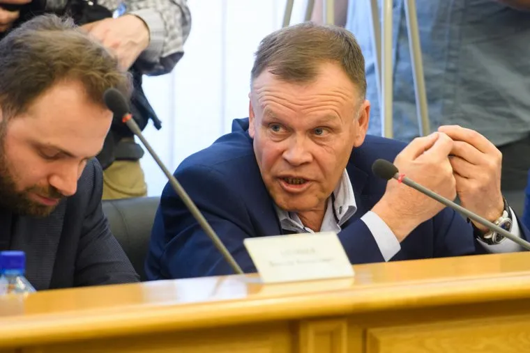 Комиссия по местному самоуправлению и внеочередное заседание гордумы Екатеринбурга, крицкий владимир, ананьев виктор