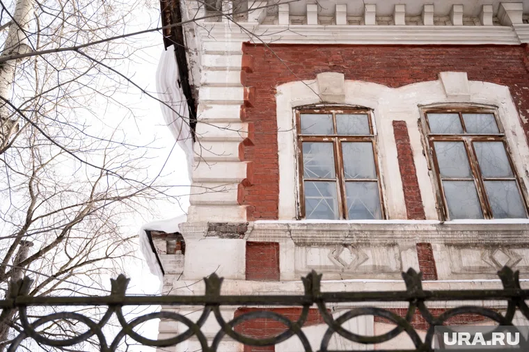 Это здание больничного комплекса решено не сносить