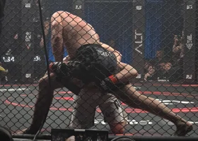 Бразильский боец после победы на турнире UFC выкрикнул фразу из песни SHAMANа