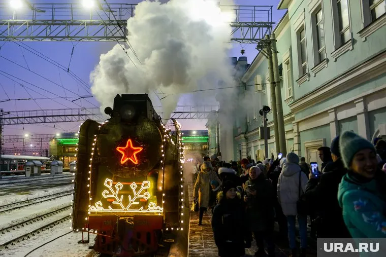 В Тюмень 26 ноября прибыл поезд Деда Мороза