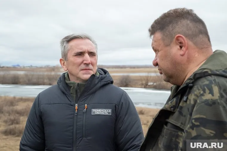 Александр Моор пообщался с жителями и успокоил их