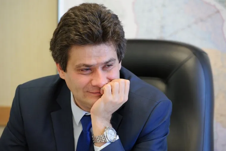 Интервью с Александром Высокинским. Екатеринбург, высокинский александр, улыбка