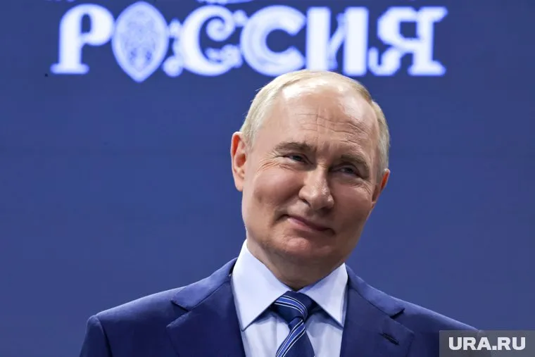 Путин прибыл в Баку