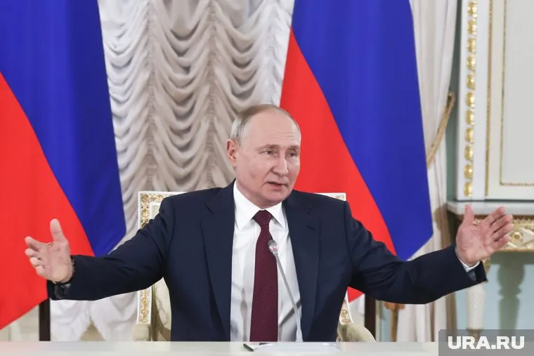 Владимир Путин в настоящий момент находится в Ставропольском крае