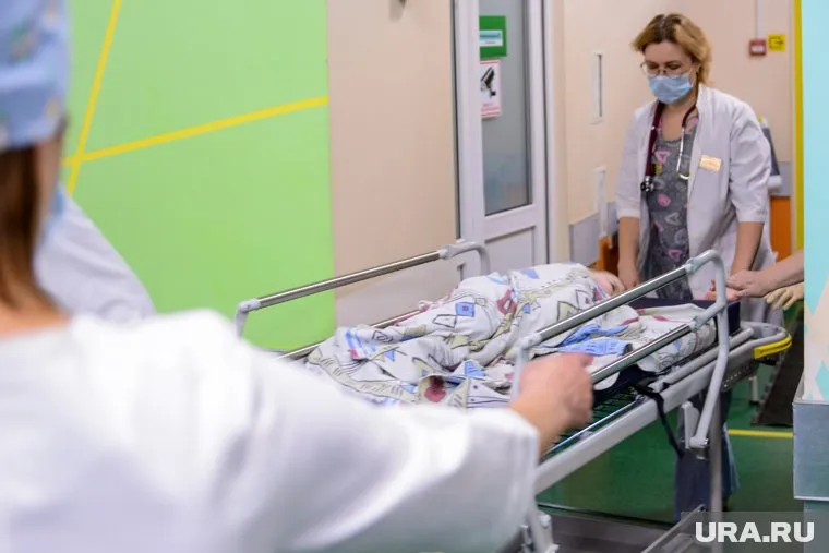 В ХМАО ребенок попал в больницу с ожогами после того, как упал в кипяток (архивное фото)