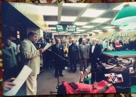 «Оксана совсем забыла про Сашу, но на вечеринках появляется»