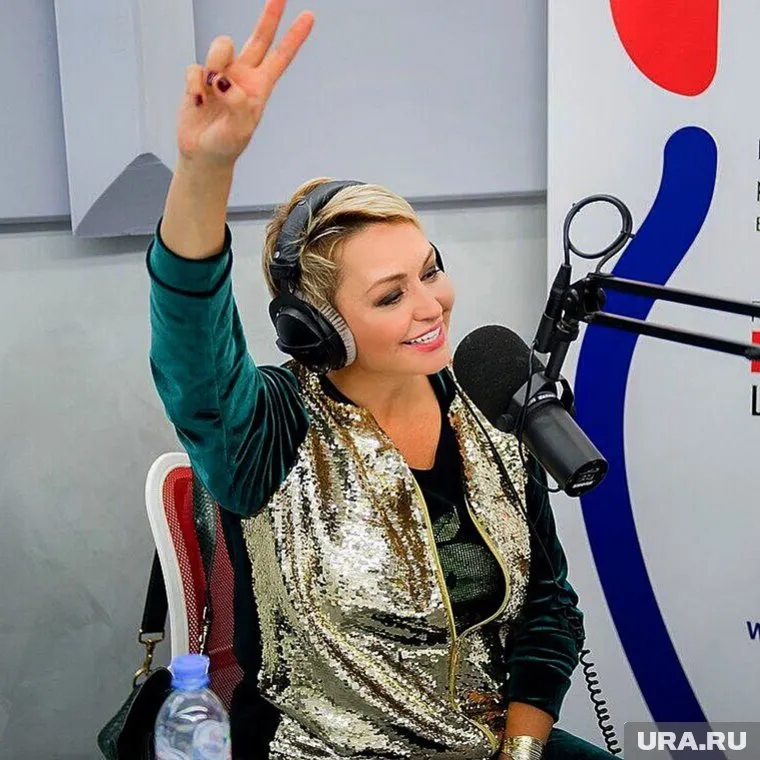 Певица заявила, что встретила инопланетян в 1990 году