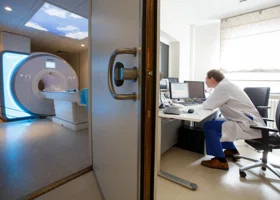 На уровень выше, чем по ОМС: в Тюмени аудиторам правительства обеспечат вип-страховки 