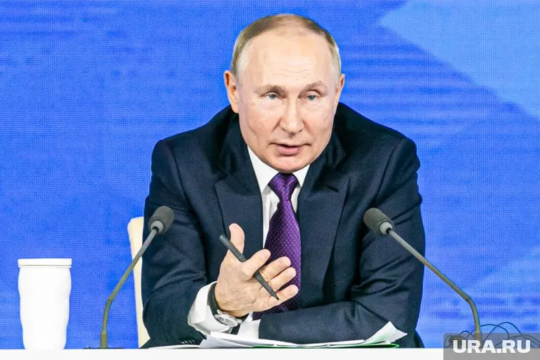 Президент РФ Владимир Путин предупредил мир об угрозе нацизма и начал подготовку к международному трибуналу над украинскими националистами
