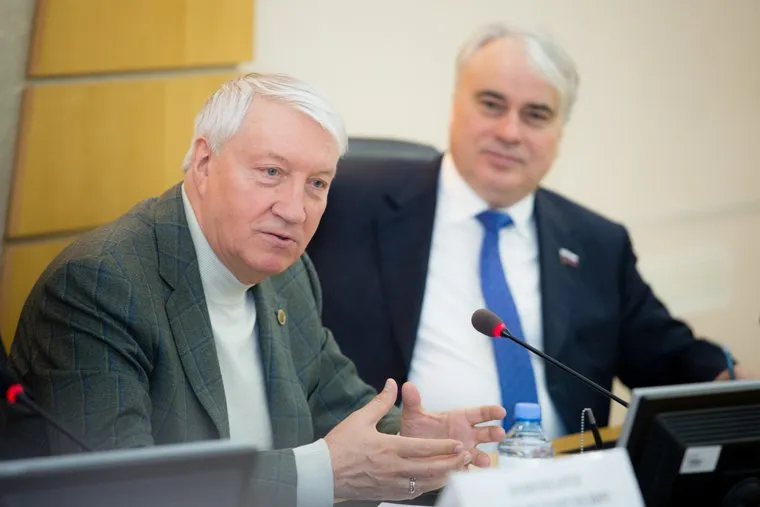 Встреча депутатов Государственной Думы Сидорова Александра и  Завального Павла с депутатами Думы города. Сургут