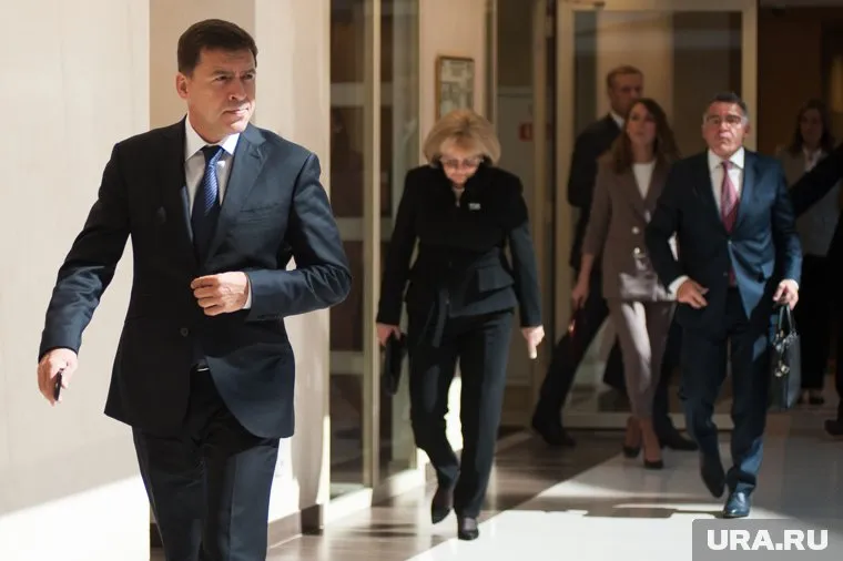 Тунгусова уже нет, а слухи об отъезде Куйвашева в Москву все гуляют