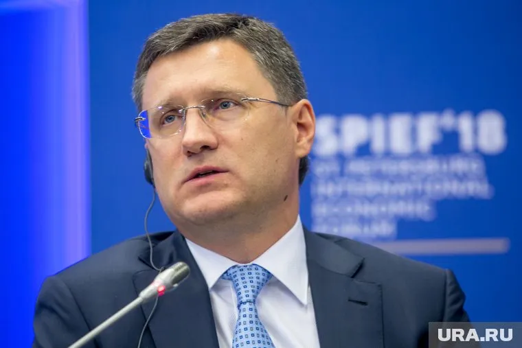 Александр Новак предположил, что цены на нефть могут подняться до 65 долларов за баррель