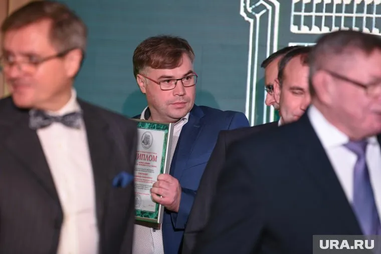 Владимир Тунгусов даже внешне похож на знаменитого тезку