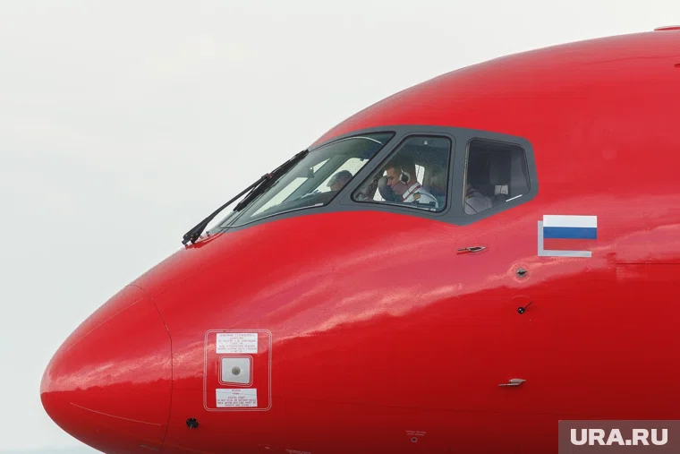 Вылет задержан по решению авиакомпании