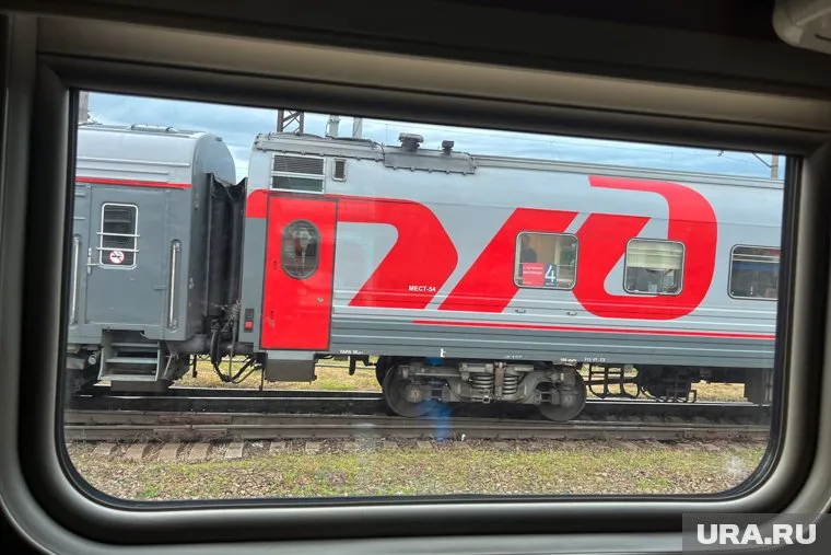 Поезд сошел с рельсов из-за непогоды, согласно предварительной информации (фото их архива)