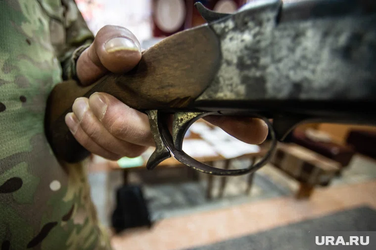 Мужчина застрелил знакомого на фоне ревности