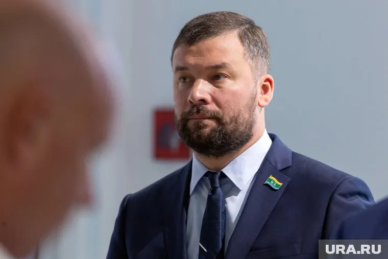 Сам Виталий Чачин информацию об уголовном деле пока не подтверждает
