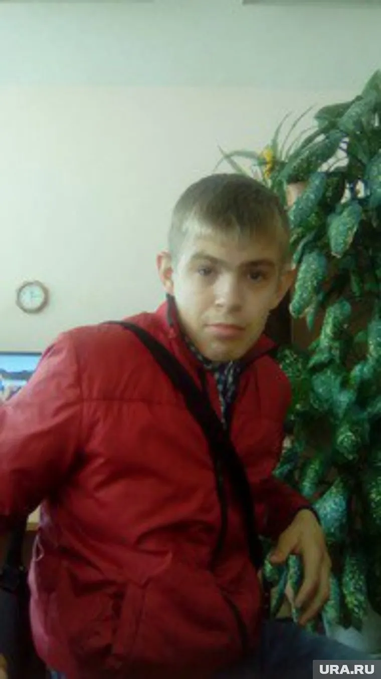 Охранник, избивший Романа Валитова (на фото), внезапно оказался «неработающим»