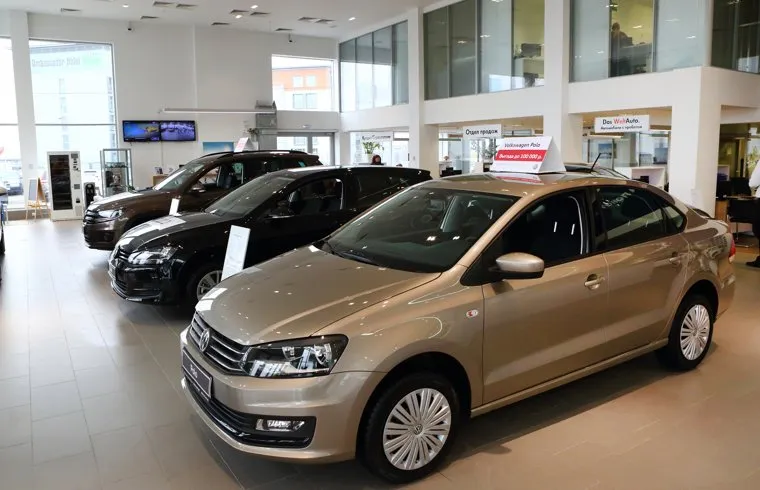 Калуга после ухода автопрома, автосалон