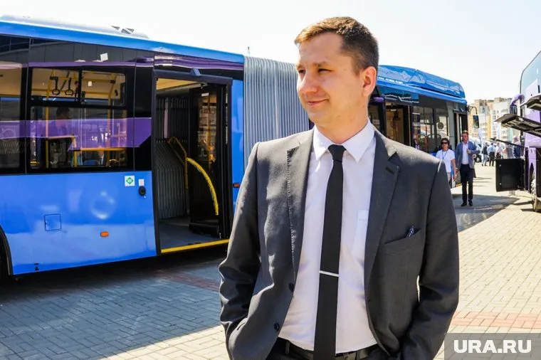 Александр Егоров отметил, что «обкатывать» выделенную полосу будут продолжительное время