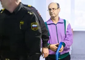 Уральскому гонщику, давившему людей на тротуаре, продлили арест