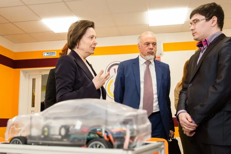 Общественная приемка крупнейшего в ХМАО технопарка Кванториум. Сургут, шувалов вадим, комарова наталья