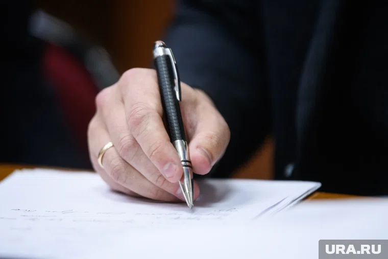 Указание в договоре электронной почты избавляет компании от необходимости слать бумажные документы