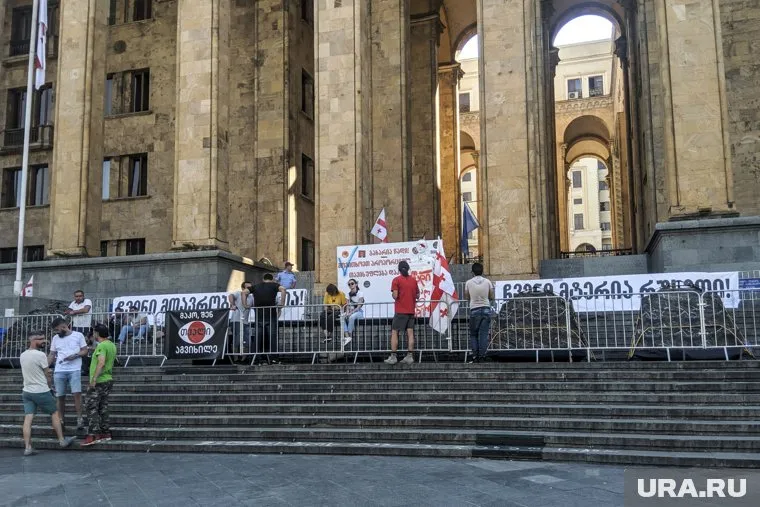 На митинге многие пострадали