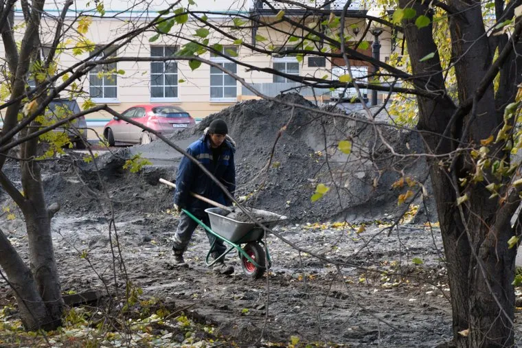 Сквер у памятника Попову. Екатеринбург, тачка, благоустройство города