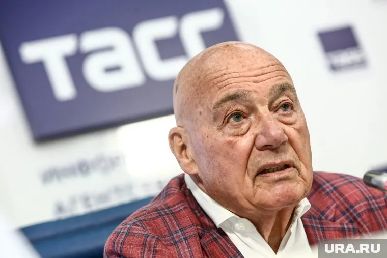 По мнению Владимира Познера, с ведущим «России 1» его ничего не связывает