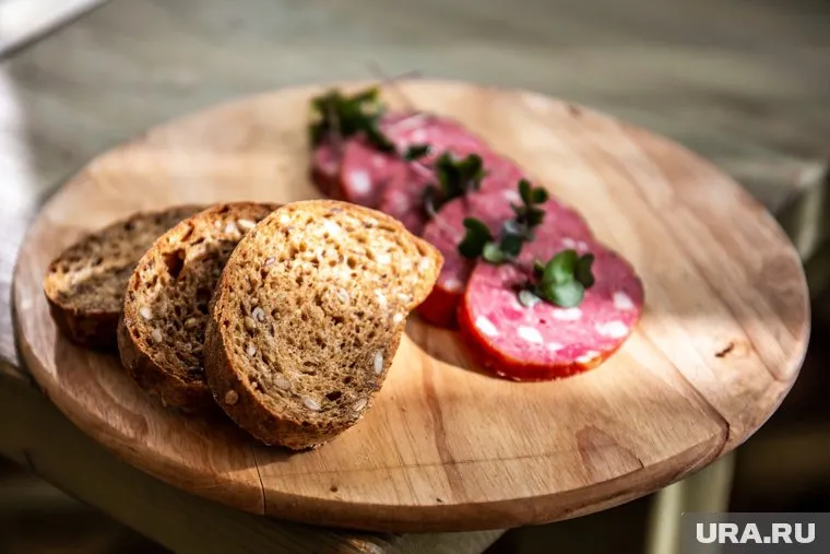 Наибольший прирост ожидаемой продолжительности жизни наблюдался у людей, отказавшихся от газированных напитков, сосисок и бекона